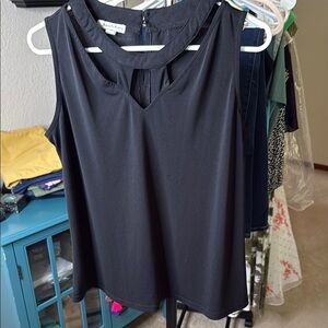 Ana & Kate Black Sleeveless Top Size L